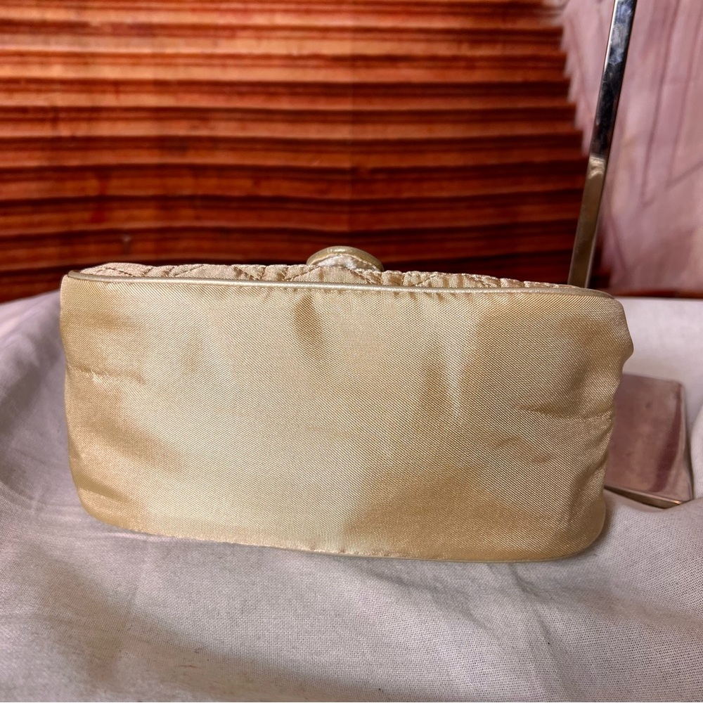 DIOR authentic Gold Quilted Parfum Bag, excellent condition - Picture 9 of 13